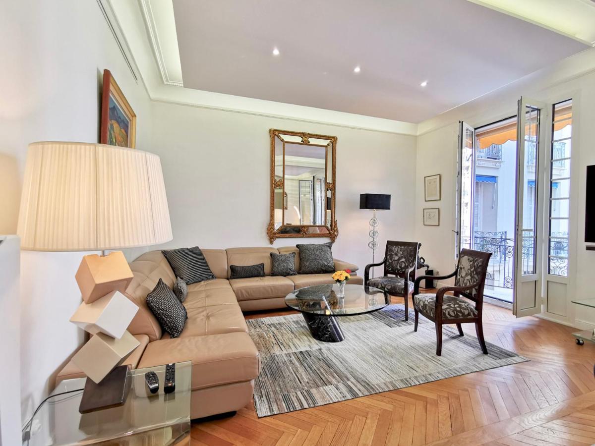 Apartmán Luxury Baquis Nice Exteriér fotografie